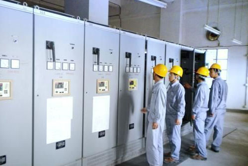 及時檢查其他電力補償電容器的運行情況