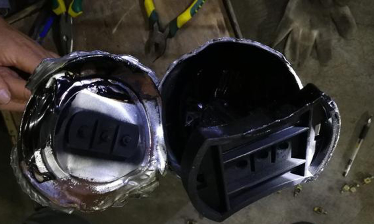 低壓電力電容器運行時發(fā)現(xiàn)溫升異常 低壓電力電容器運行時發(fā)現(xiàn)溫升異常