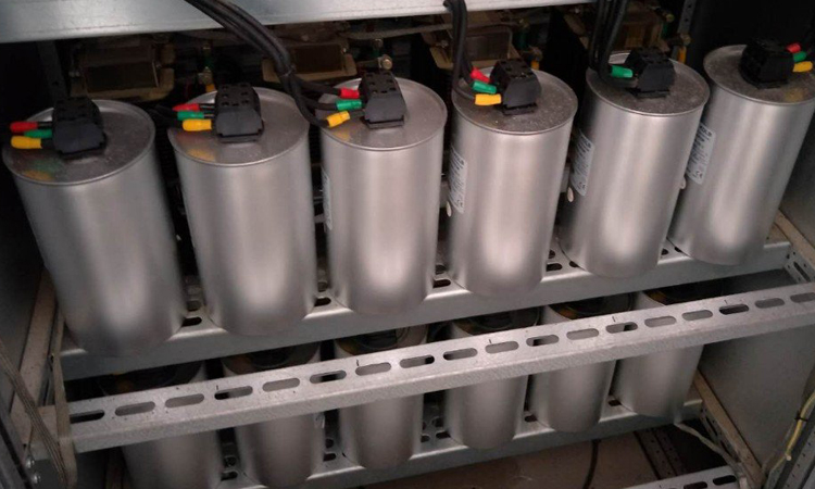 工廠配電網無功補償時怎么選并聯電容器
