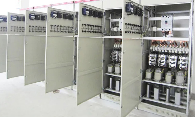 在汽車制造業(yè)中并聯(lián)電容器的應(yīng)用及相關(guān)問題