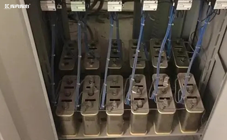 無(wú)功補(bǔ)償電容器