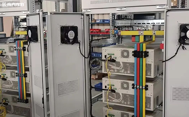 動態無功補償設備