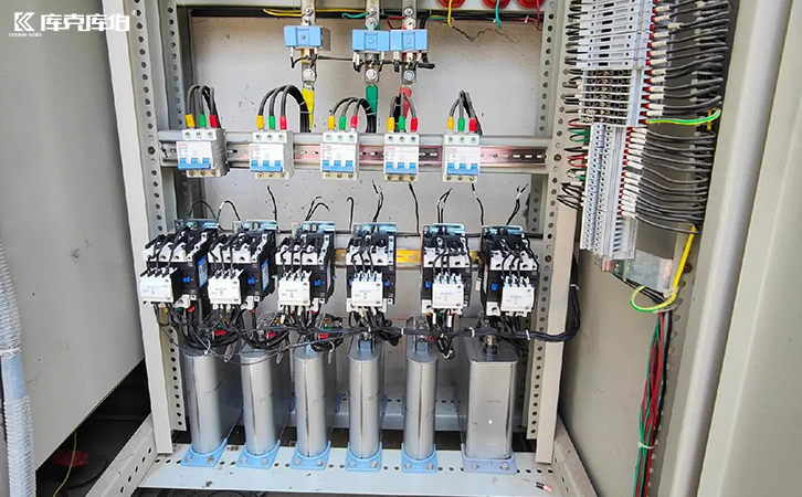 補償電力電容器