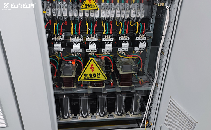 低壓電力電容器